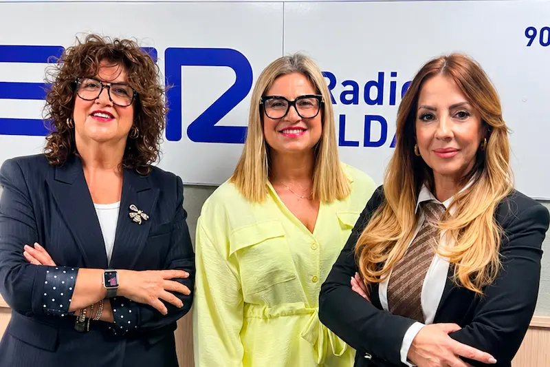 Irene Navarro en el programa Ser Mujer Mujeres que Iluminan en Radio Elda Cadena SER
